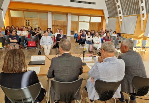 Arranca en Carballo o curso de verán da UDC “Traballando en lingua nas redes sociais” no que se prestará especial atención ao papel da IA